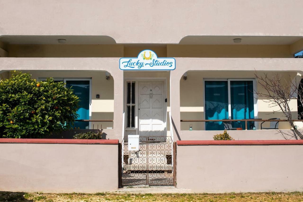 Lucky 2 Apartment Paralimni Exterior photo